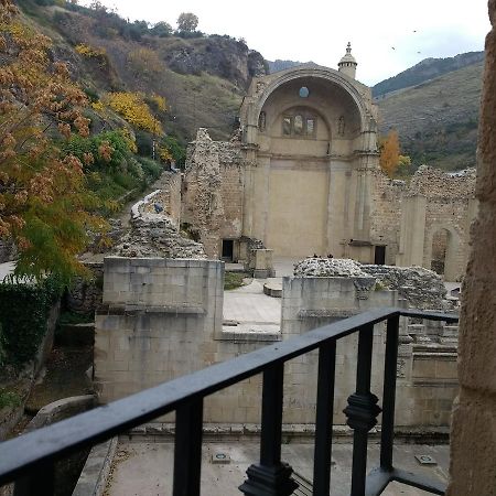Apartamentos Asador De La Plaza Vieja Cazorla Esterno foto