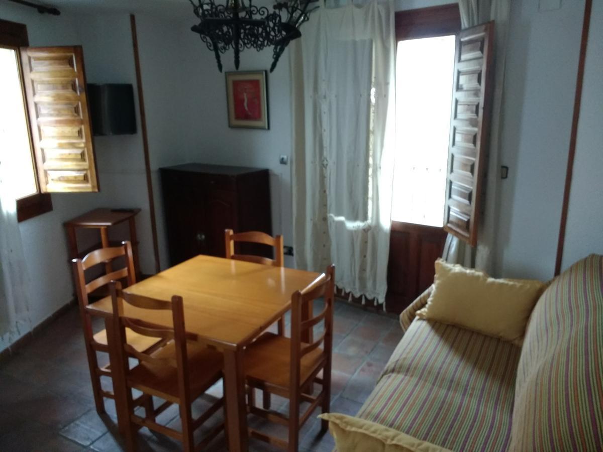 Apartamentos Asador De La Plaza Vieja Cazorla Esterno foto